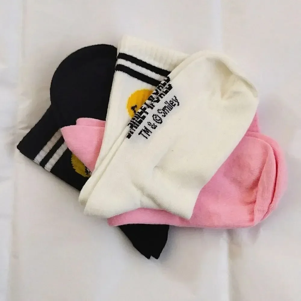 $9💥 Smiley World 3 Pairs Girl's Crew Socks NWOT Pink White Black Girly Floral